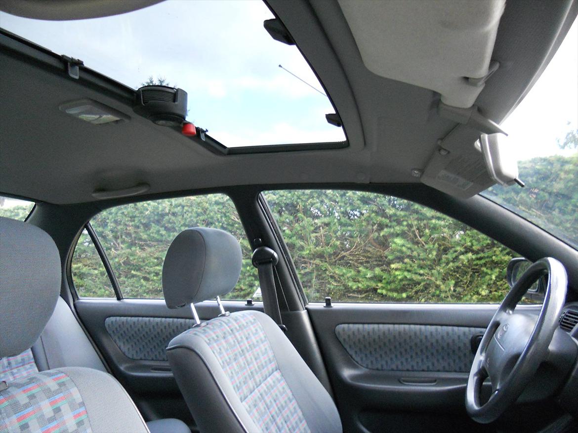 Toyota Corolla 1,3 XLI Sedan R.I.P billede 15