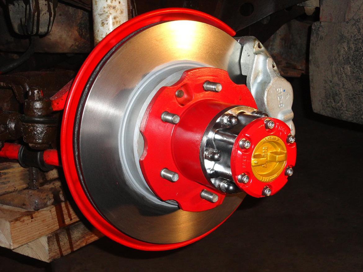 Toyota Landcruiser BJ73 - Lidt fortøj,bremser nyt på overdet hele og så lige lidt sandblæsning og maling. billede 8