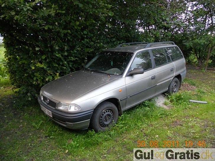 Opel astra f st car  - sådan så den ud li da jeg havde købt den billede 5
