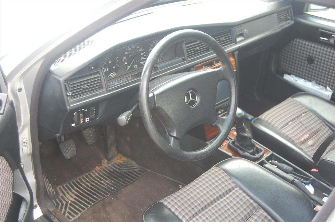 Mercedes Benz 2,0 190E 16v billede 4