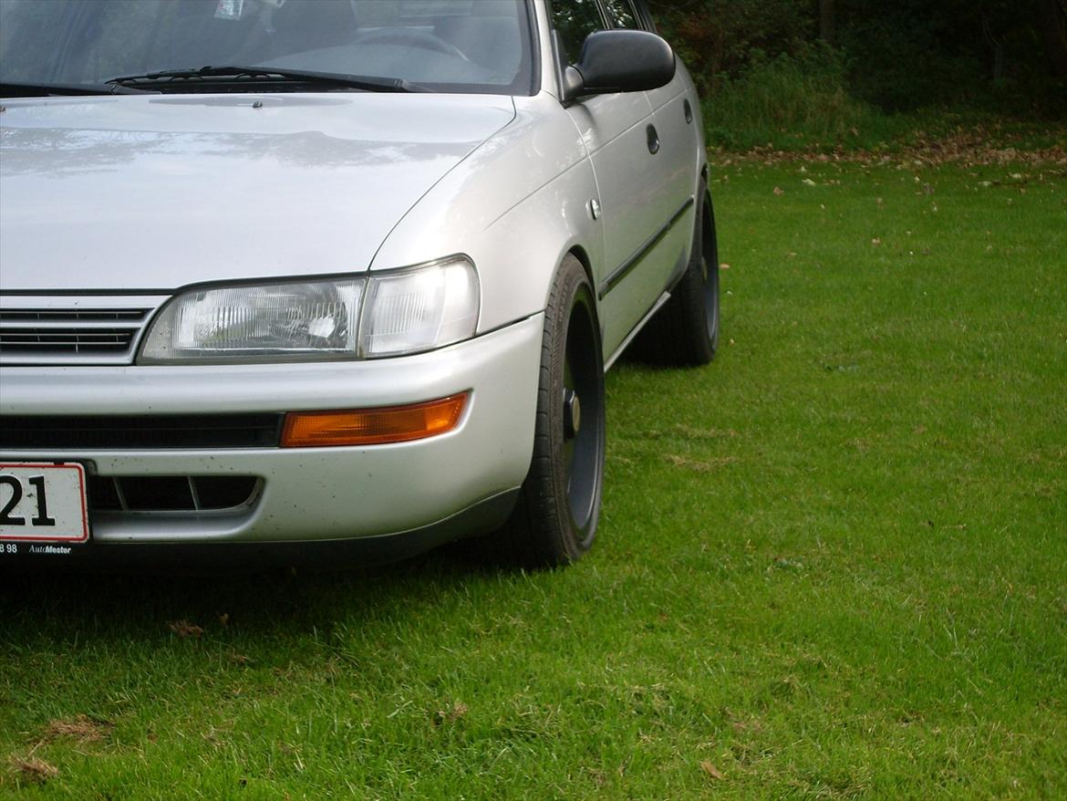 Toyota corolla 1,3 sedan beat billede 3