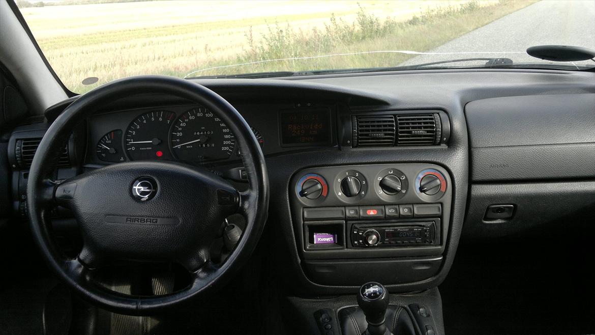 Opel Omega B Caravan (Solgt) :-( billede 9