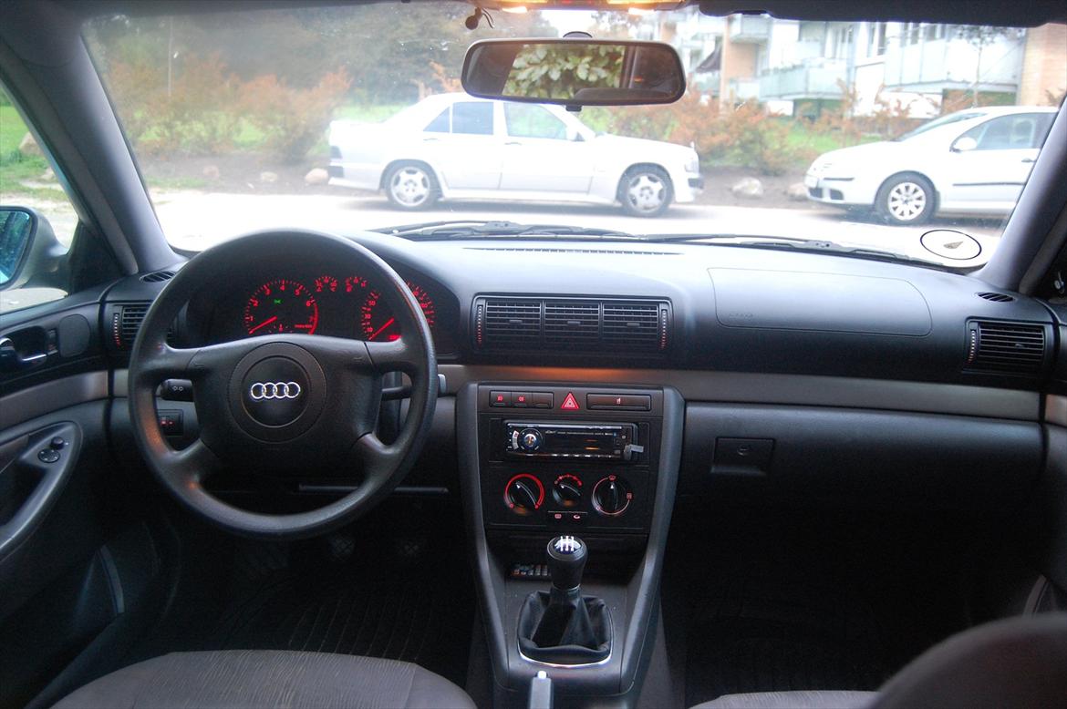 Audi A4 1,8 Avant billede 16