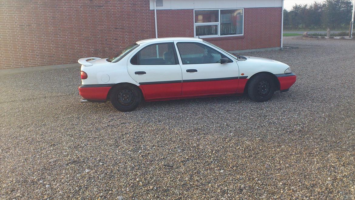 Ford Mondeo * SOLGT* billede 3