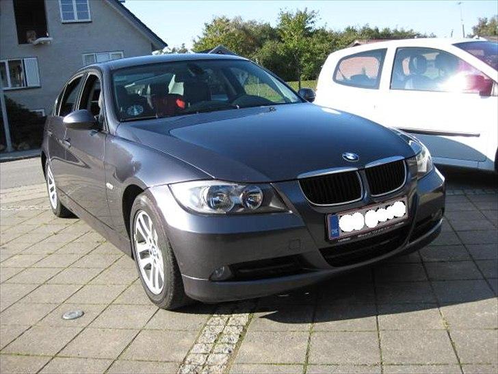 BMW 320d billede 2