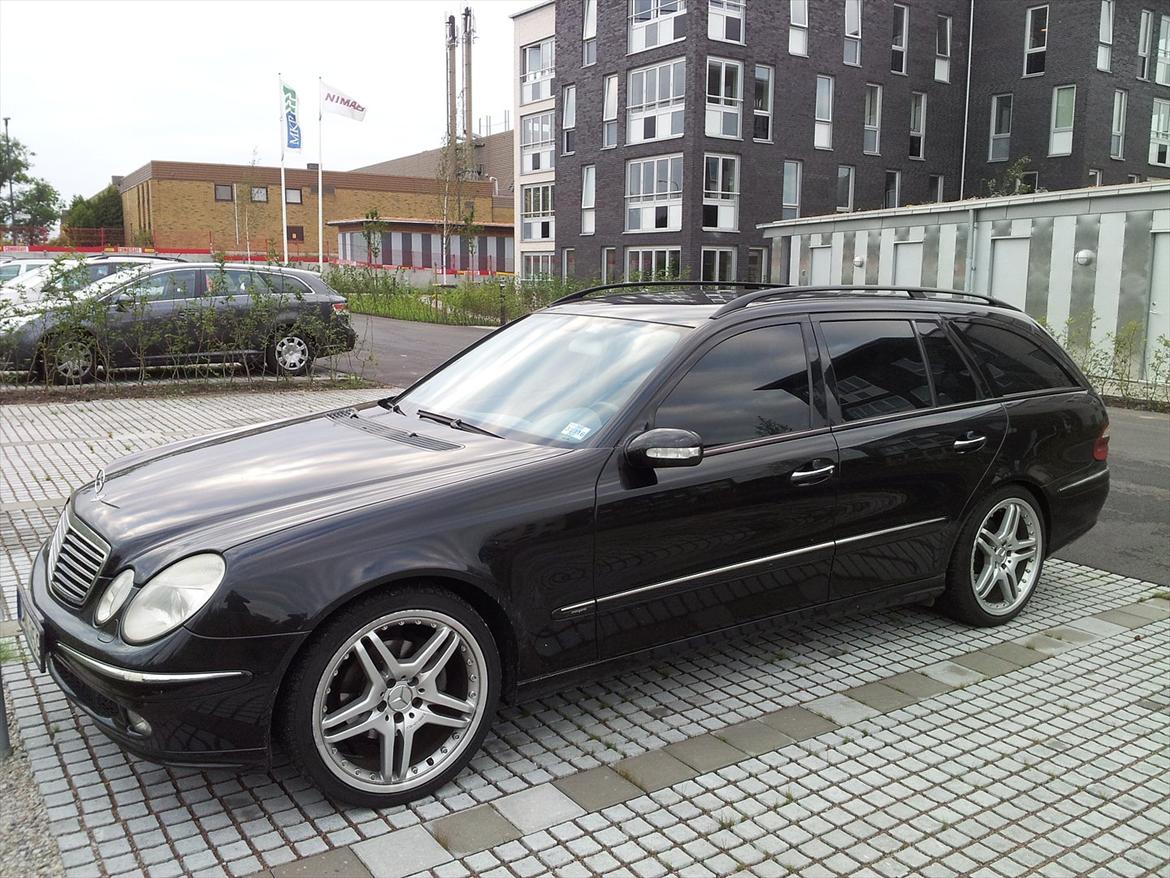 Mercedes Benz E270 T CDI billede 1