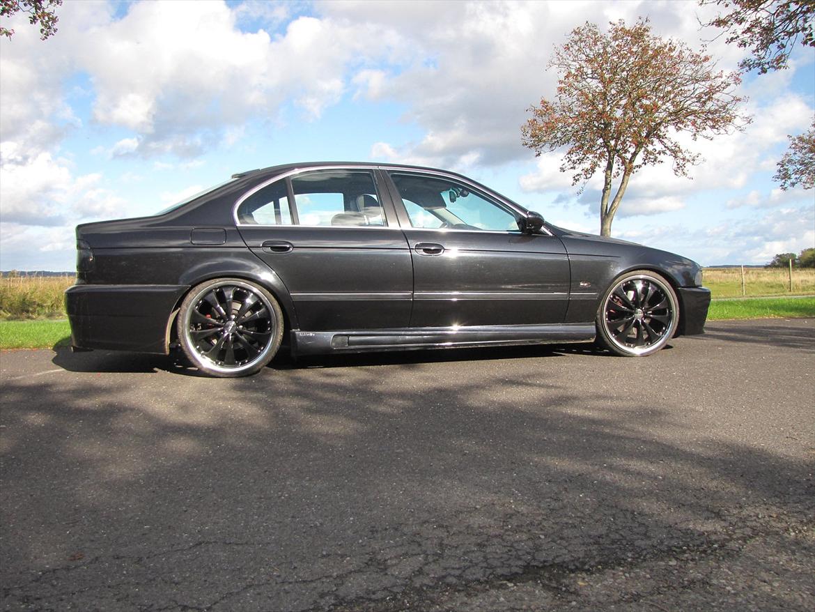 BMW 540i solgt! billede 4