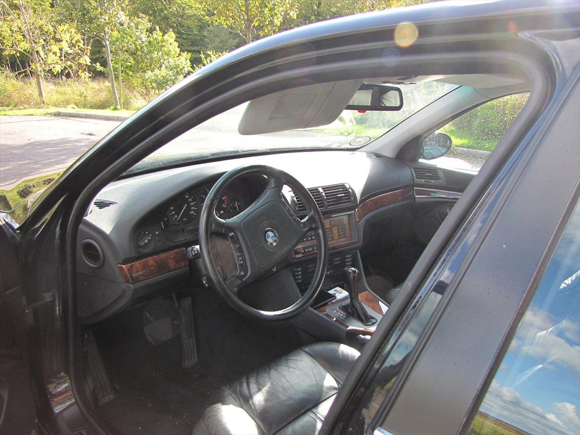 BMW 540i solgt! billede 8
