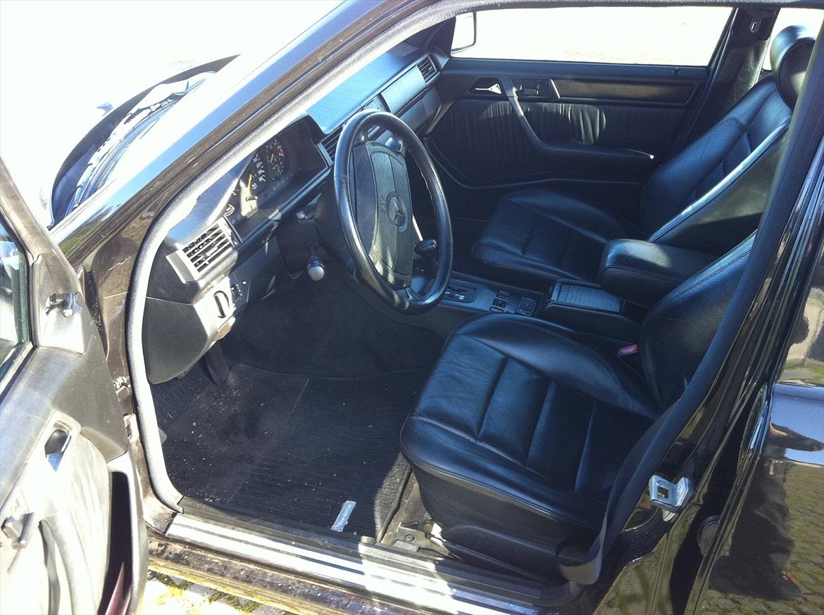 Mercedes Benz W124 300E-24 billede 8