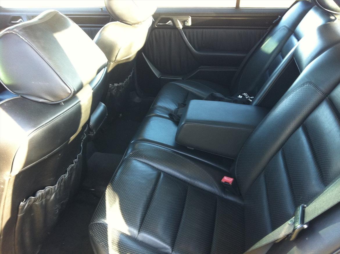 Mercedes Benz W124 300E-24 billede 9