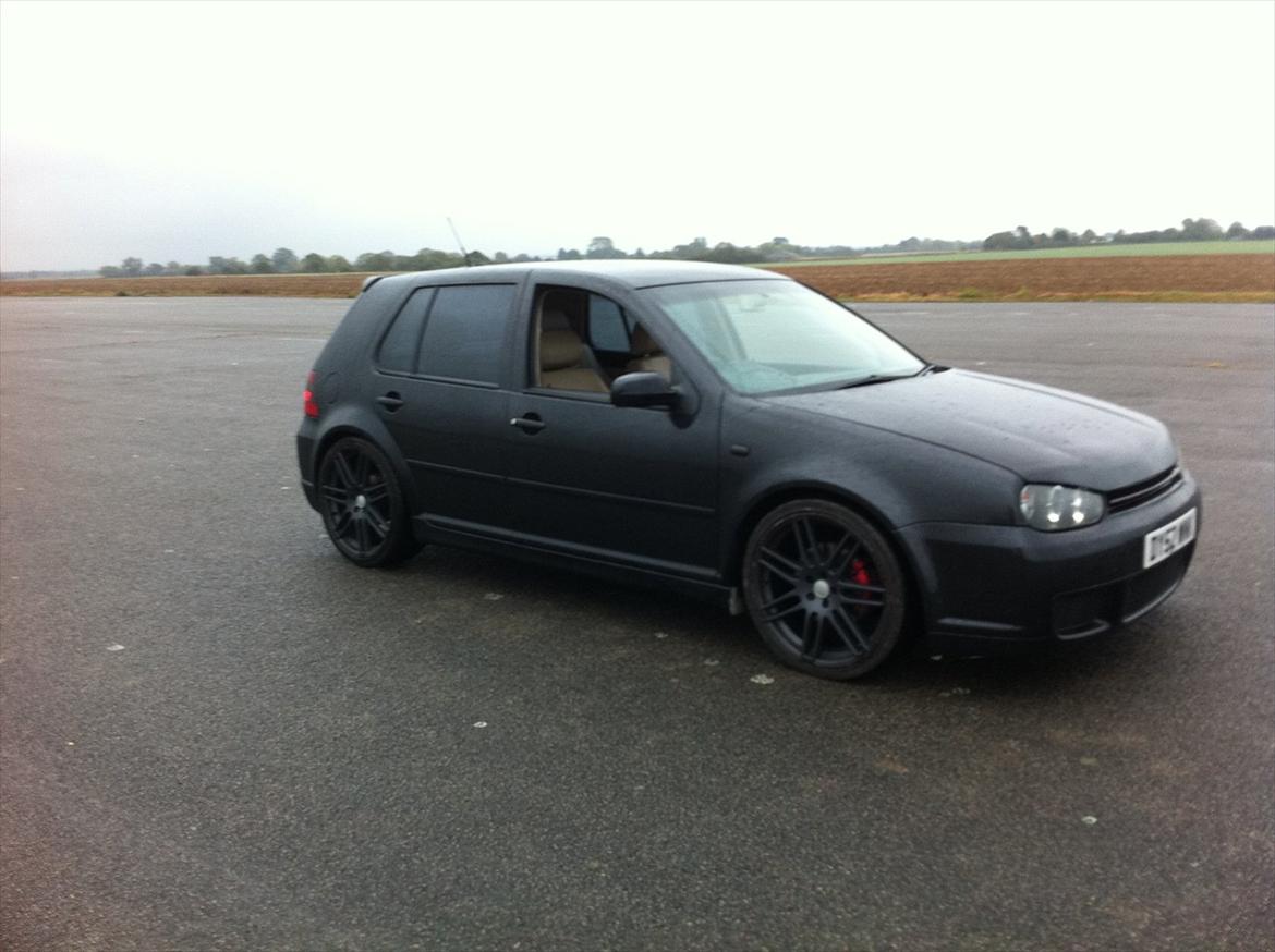 VW Golf 4 GT TDI - I England:-) billede 6