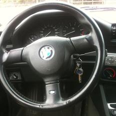 BMW E30 320i Touring