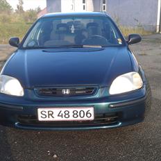 Honda Civic 1.5i LS Vtec