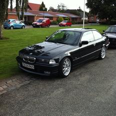 BMW E36 325 coupe