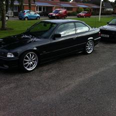 BMW E36 325 coupe