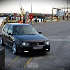 VW Golf IV .:R-line