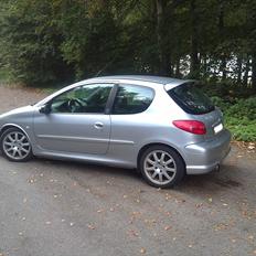 Peugeot 206 2.0 GT {solgt}