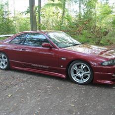 Nissan Skyline R33 GTS