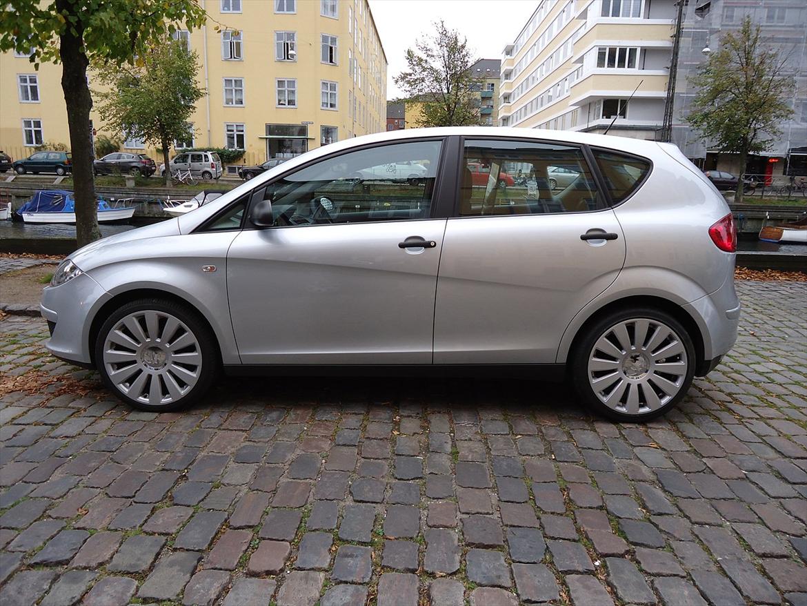 Seat Altea - Spanieren står pænt i profil. En af dens bedste vinkler efter min mening. billede 6
