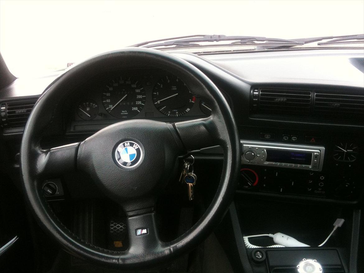 BMW E30 320i Touring billede 1
