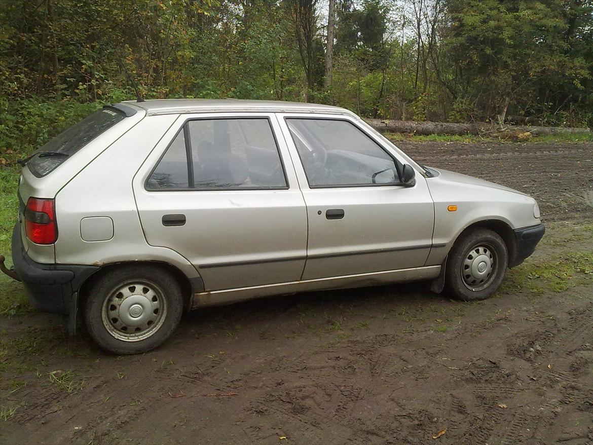 Skoda Felicia 1,3 GLXi (SOLGT) billede 3