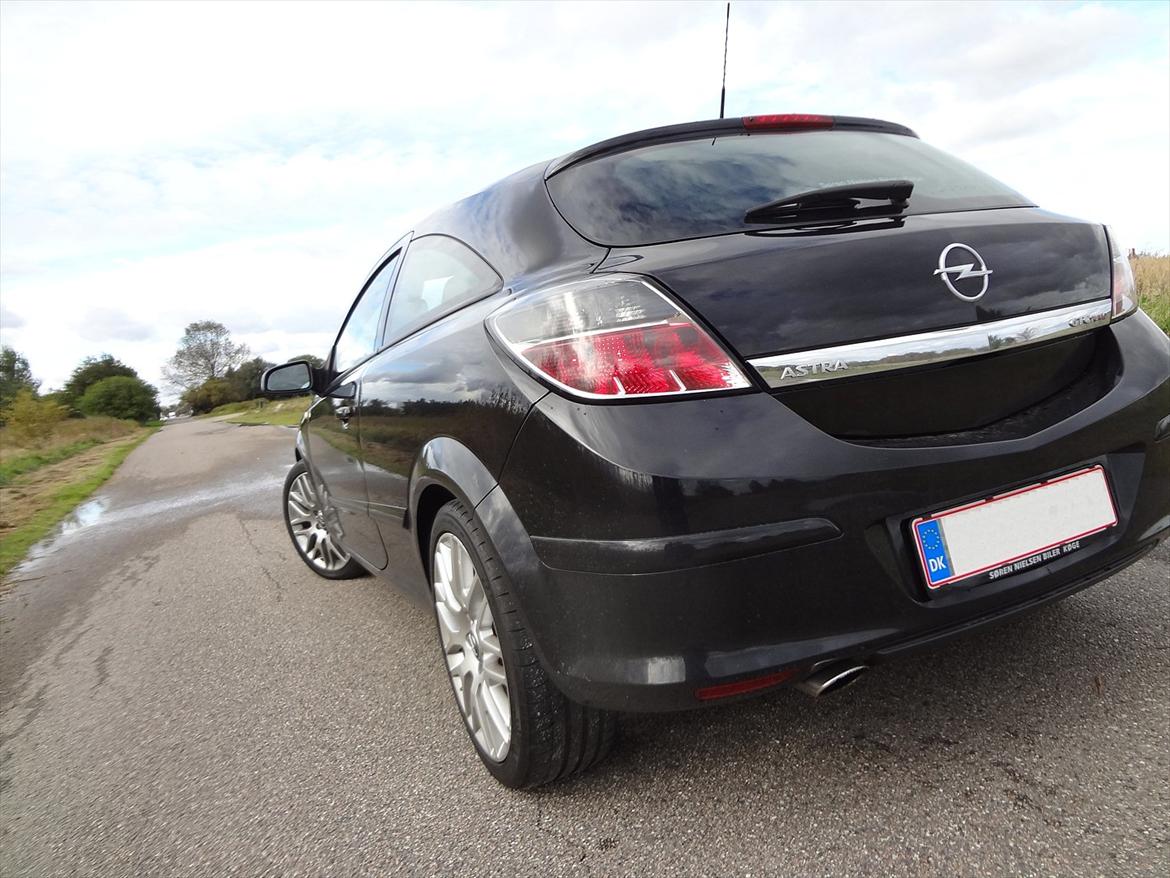 Opel Astra H 2,0 GTC Turbo (Solgt) billede 1