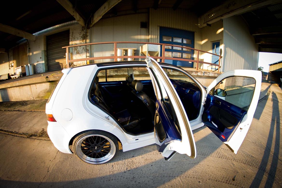 VW golf Iv GTI (White Sensation) vmax 153 billede 8