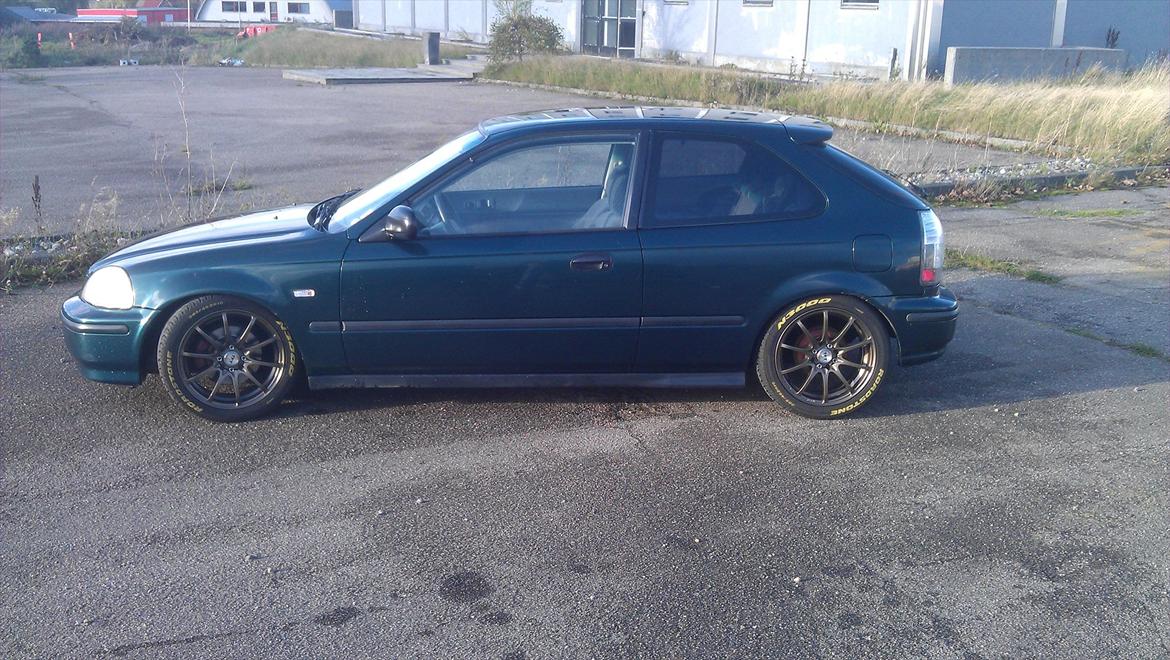 Honda Civic 1.5i LS Vtec billede 1