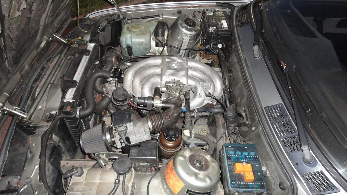 BMW E30 320i billede 17