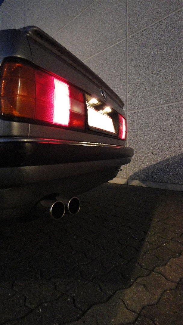 BMW E30 320i billede 19