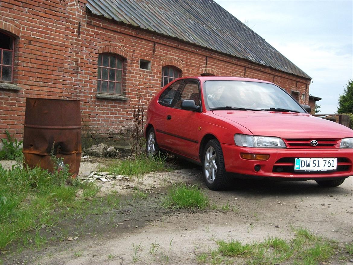 Toyota corolla E10 1,3 billede 2