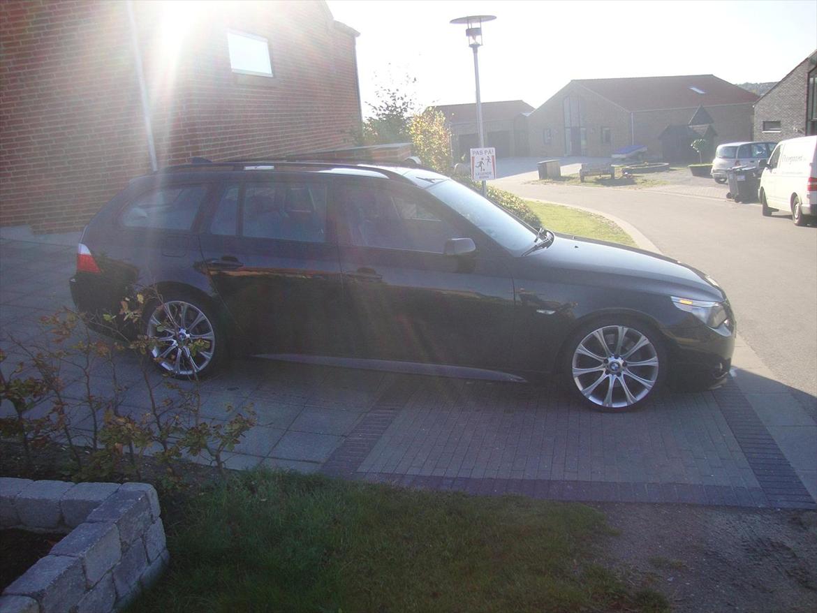 BMW 545i Touring e61 solgt billede 3