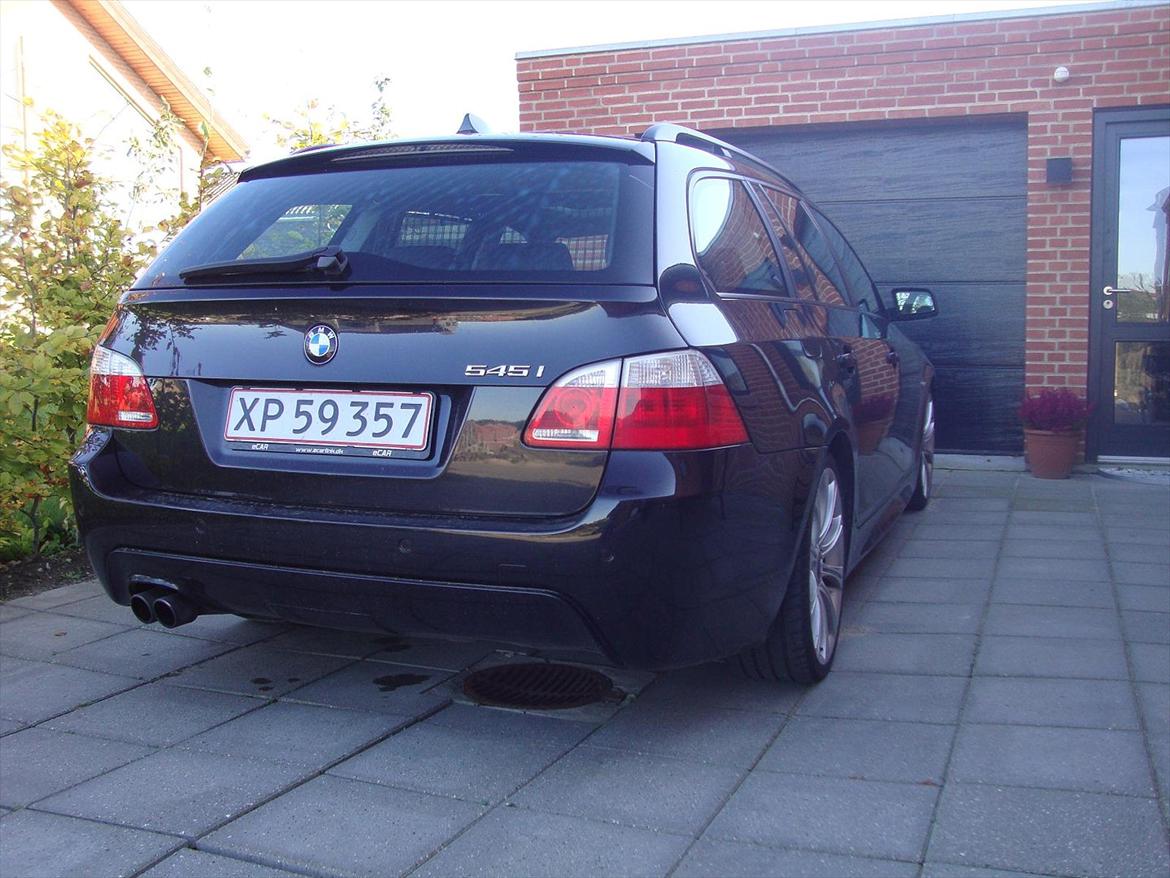 BMW 545i Touring e61 solgt billede 8