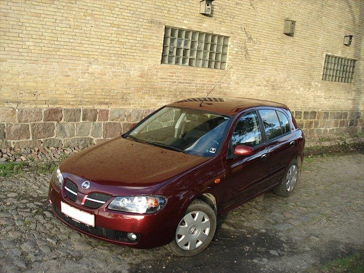 Nissan Almera N16 billede 1