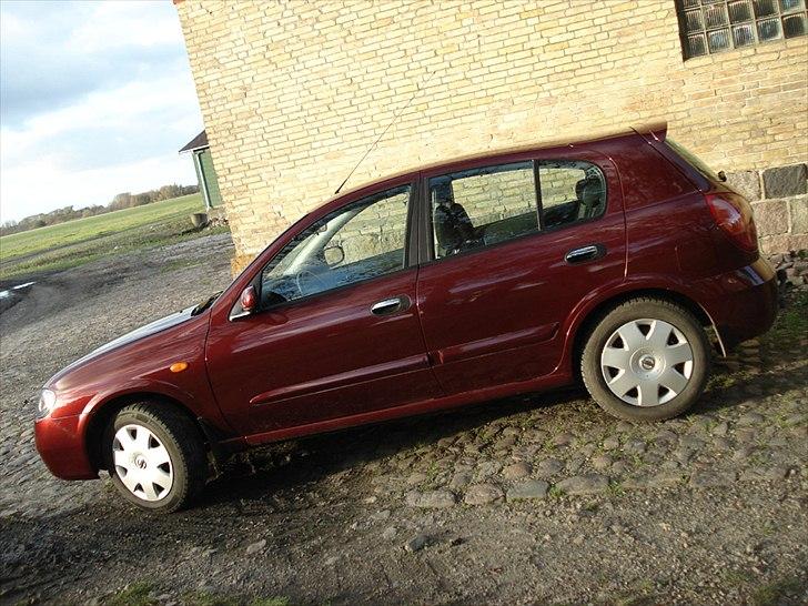 Nissan Almera N16 billede 12