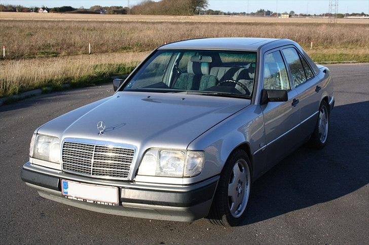 Mercedes Benz 260E - W124 billede 1