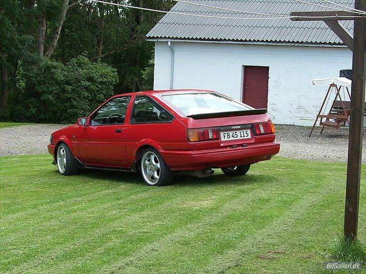 Toyota Corolla GT Coupe AE86 ( Byttet ) billede 3