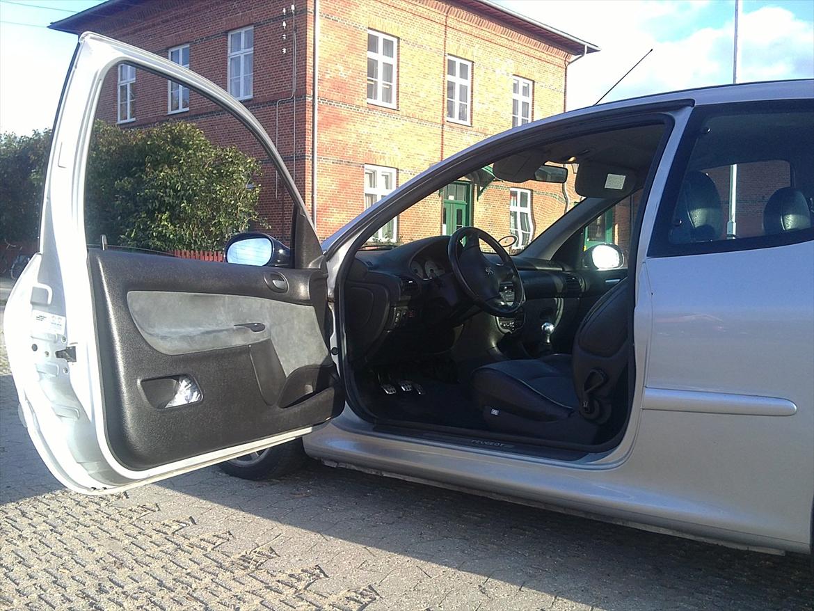 Peugeot 206 2.0 GT {solgt} billede 12