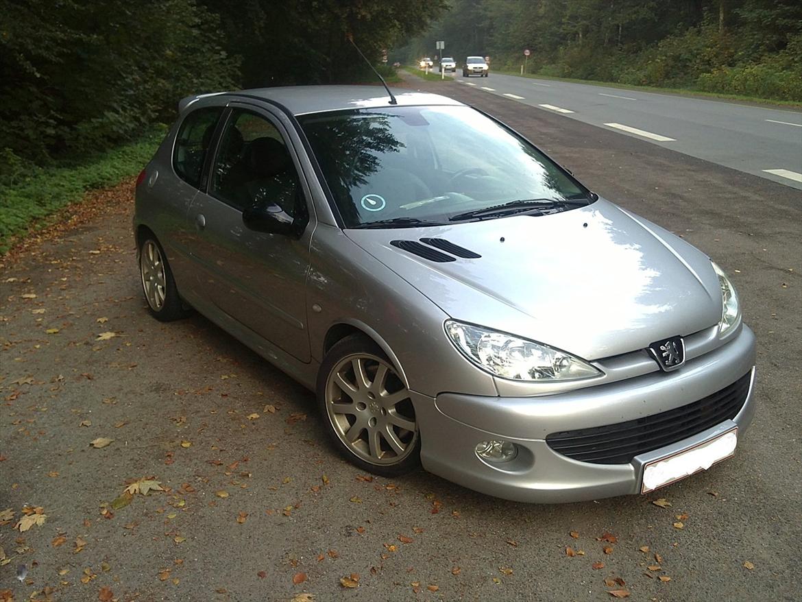 Peugeot 206 2.0 GT {solgt} billede 14