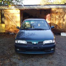 Nissan Primera LX