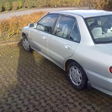 Mitsubishi Lancer glxi