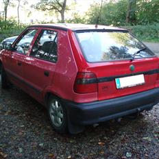 Skoda Felicia LXI brændt