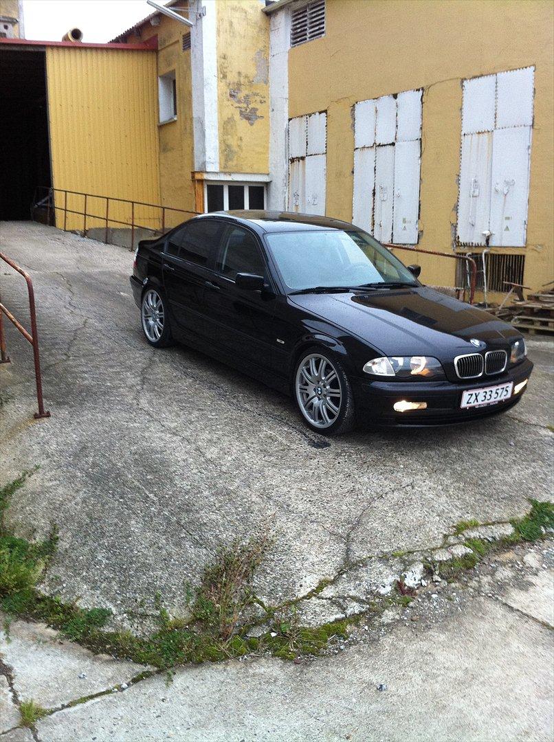 BMW 318i billede 3
