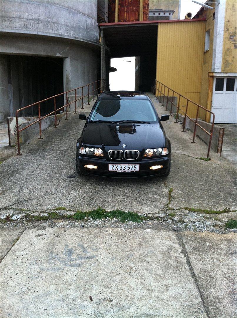 BMW 318i billede 4