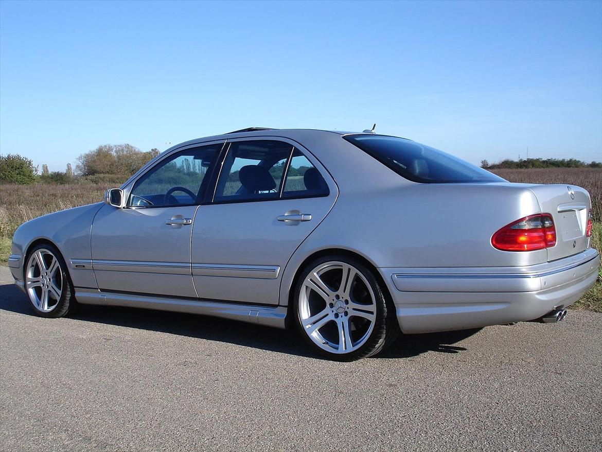 Mercedes Benz E55 AMG V8 W210 billede 2