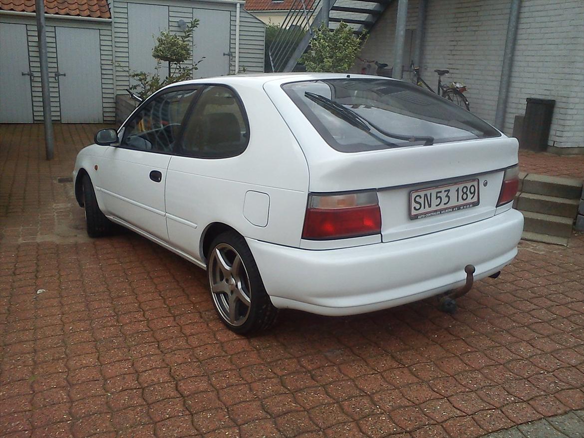 Toyota Corolla 1.3 XLi billede 2