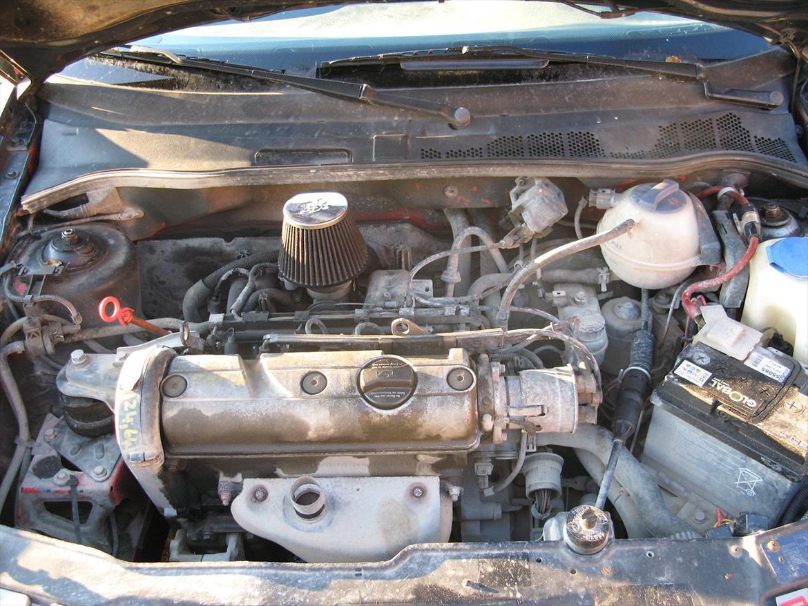 VW Polo 6n1 1,6 8v billede 11