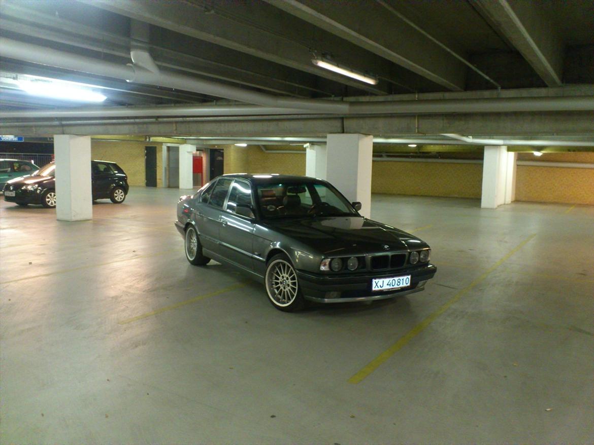 BMW 525i E34 SOLGT billede 4