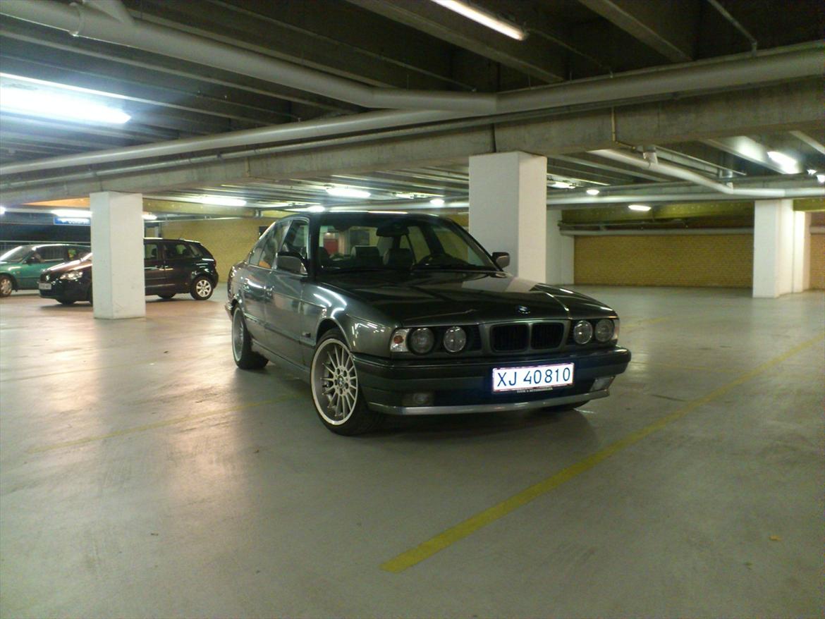 BMW 525i E34 SOLGT billede 5