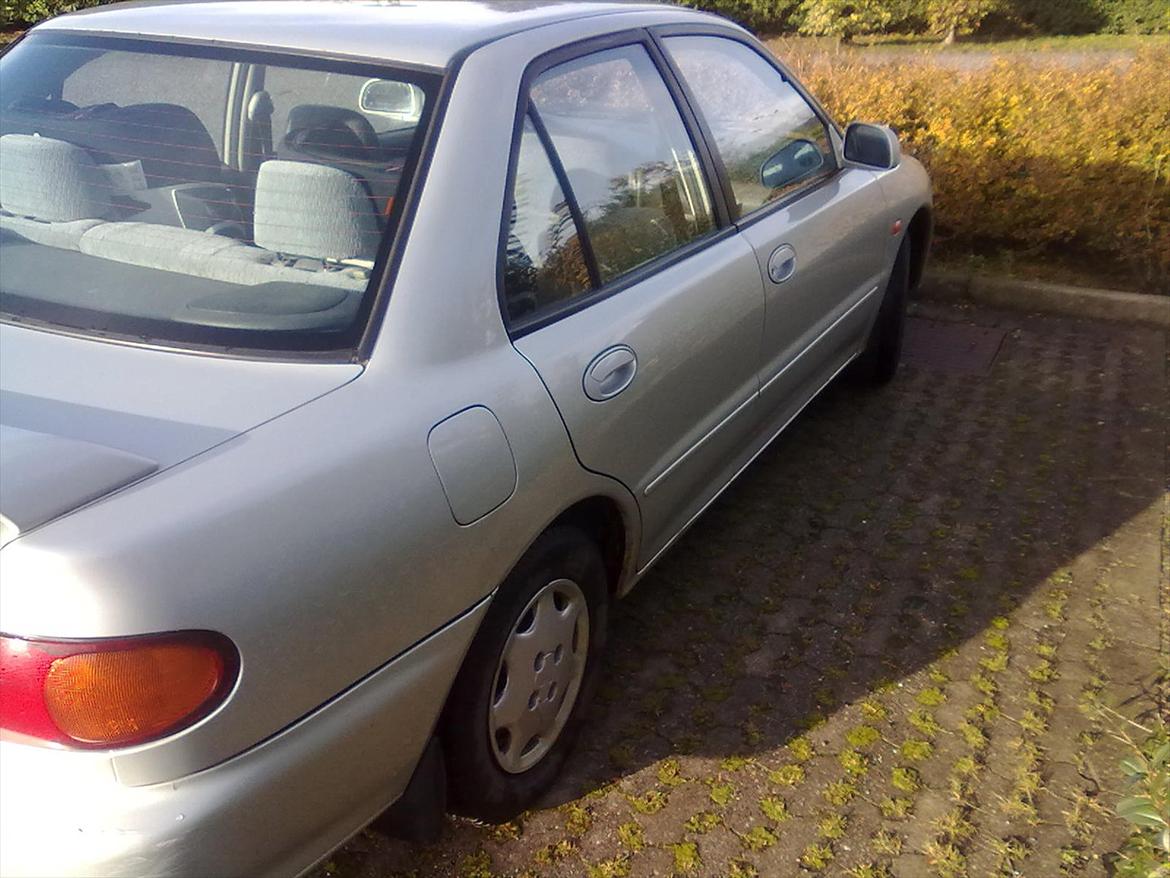 Mitsubishi Lancer glxi billede 4